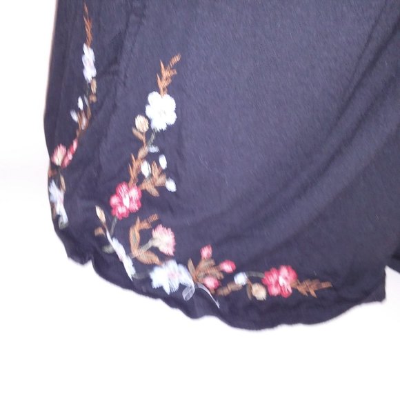 American Eagle Outfitters One Piece Romper Medium Black Red Stretch Floral Embro - Picture 8 of 14